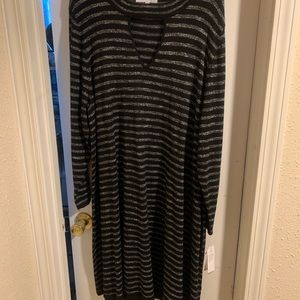 Studio One- New York Long Sleeve Dress